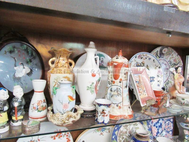 lot 296 image: Various Asian ceramics
