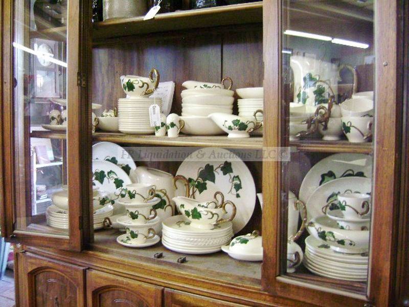lot 326 image: Poppytrail by Metlox ceramic dishware sets