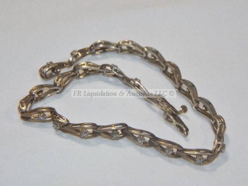 lot 541 image: Sterling Silver and Mossonite diamond bracelet