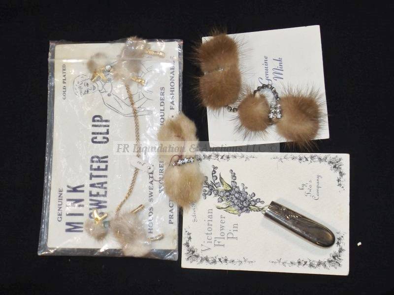 lot 485 image: Genuine mink fur novelty brooches circa 1950s