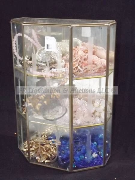 lot 520 image: Glass etched display case with assorted necklaces