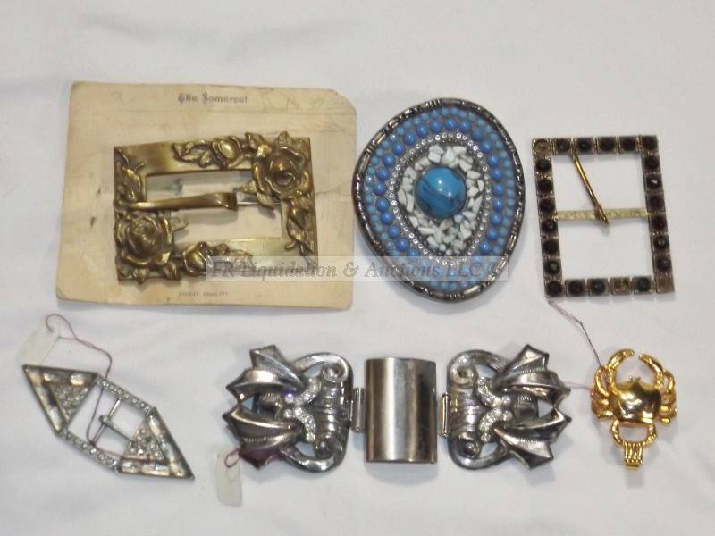 lot 463 image: Belt Buckle selection