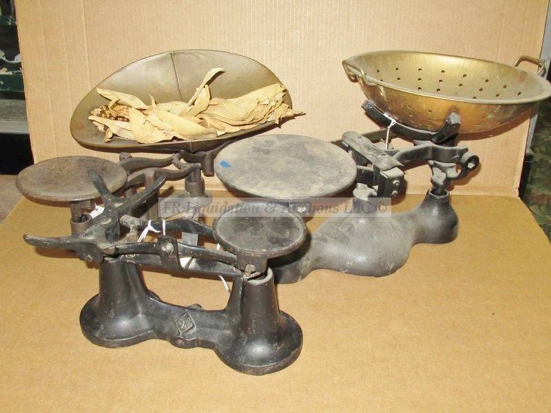 lot 721 image: Antique cast iron balance scales
