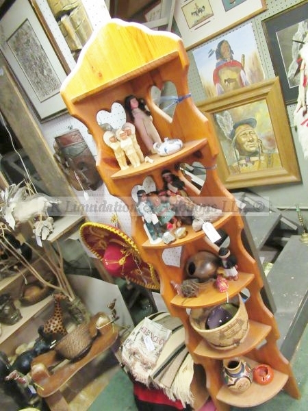 lot 759 image: Display shelf and contents