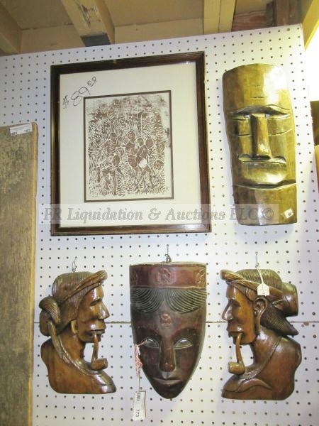 lot 773 image: African art