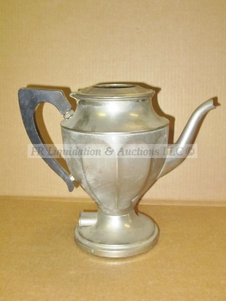 lot 715 image: 1924 Edison Electric Appliance Co. electric coffee pot