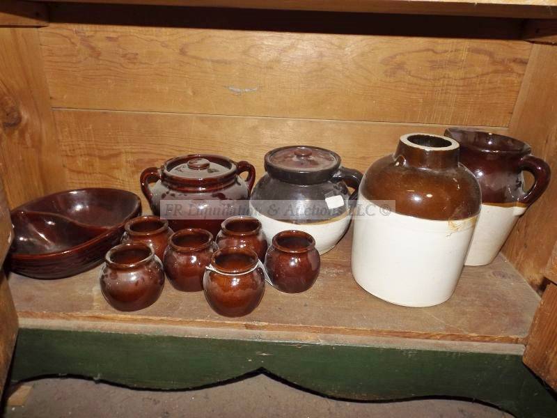 lot 674 image: Classic Mar Crest stoneware and more