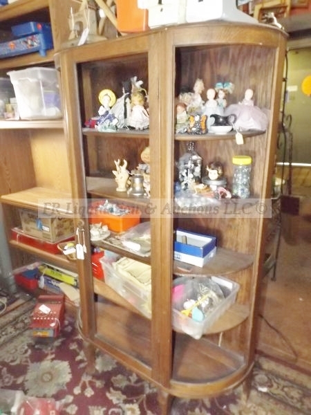 lot 659 image: Oak curved display cabinet