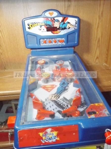 lot 646 image: Superman Saving The World pinball machine