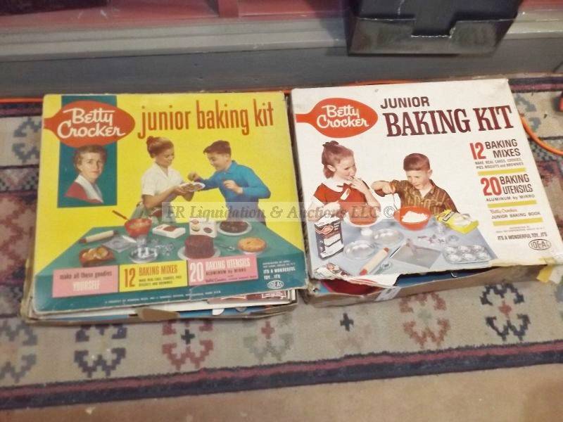 lot 648 image: Betty Crocker junior baking kits