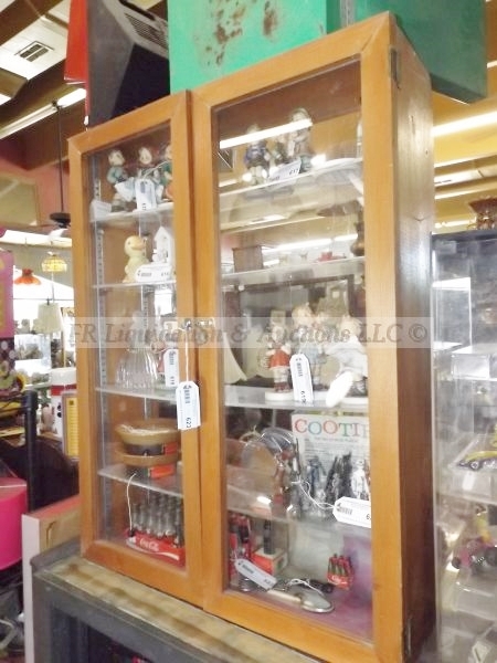 lot 623 image: Wood frame display cabinet