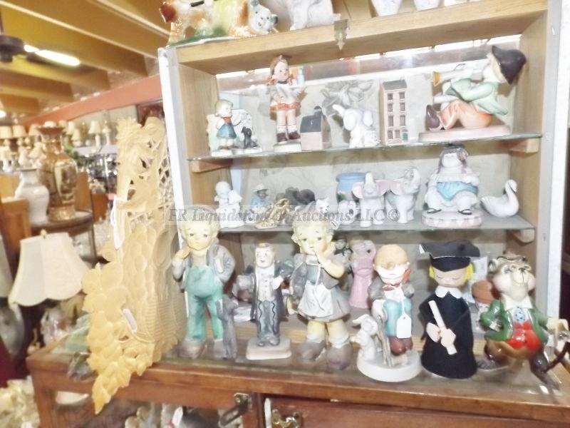 lot 439 image: Ceramics and figures including Lenox