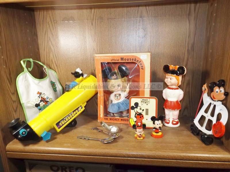 lot 440 image: Mickey Mouse collectibles