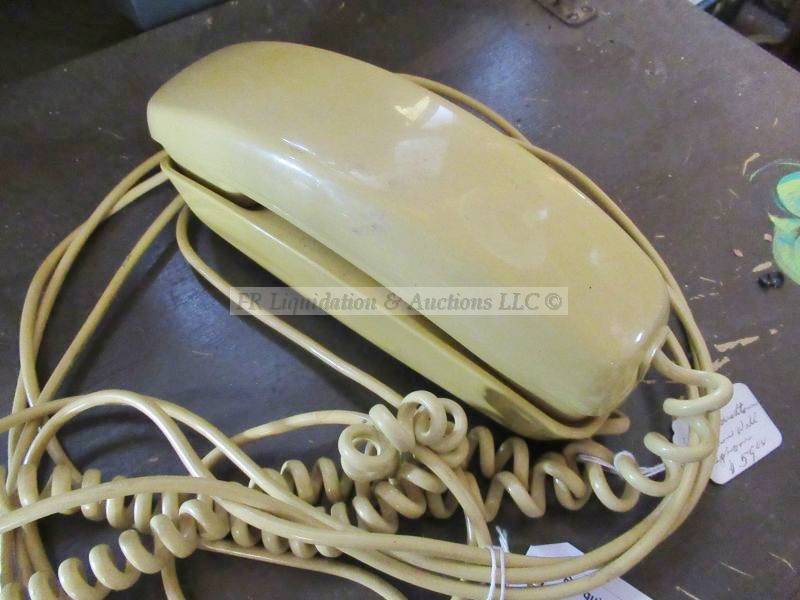 lot 334 image: Vintage Trimline telephone