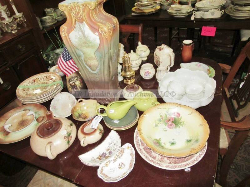 lot 365 image: Ceramic selection including Wedgwood plus