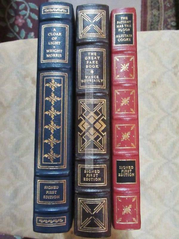 lot 369 image: First edition and autographed books