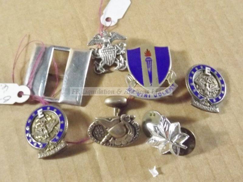 lot 564 image: Sterling silver US military medals & pins