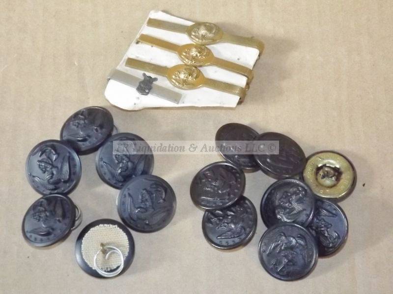 lot 563 image: U.S. Marine Corp. collectables