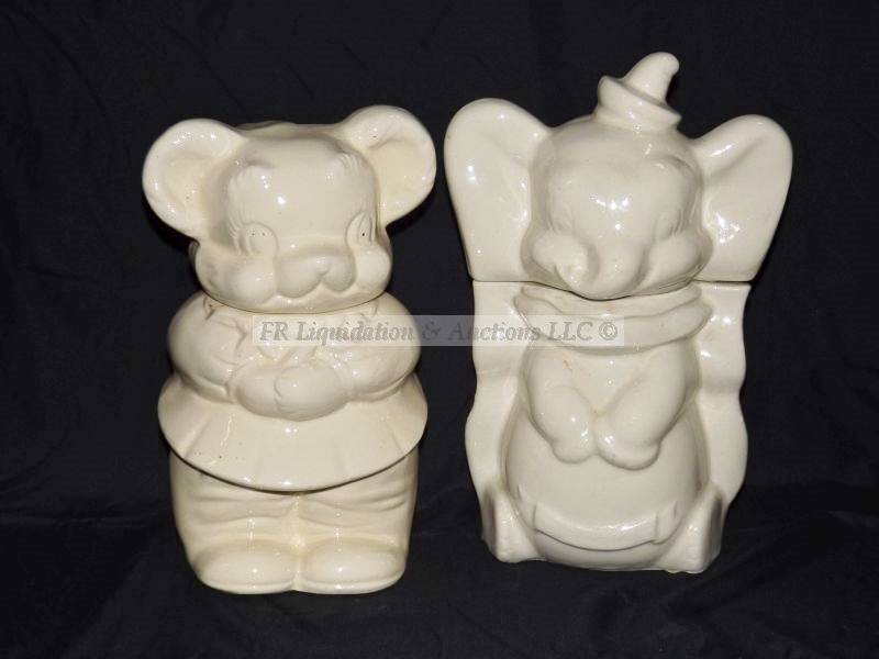 lot 708 image: Classic Turnabout cookie jars