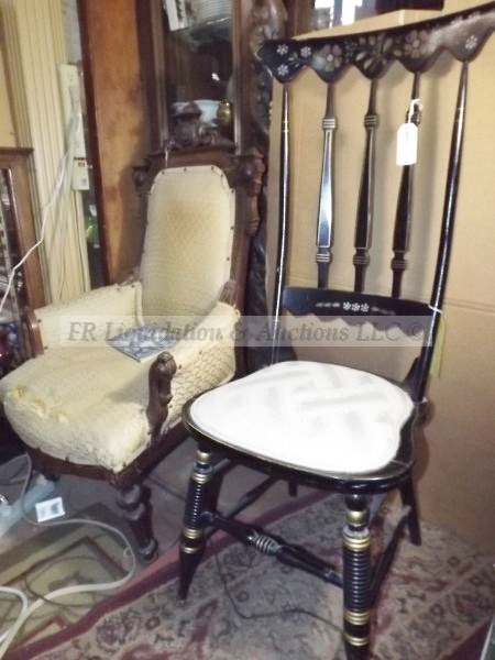 lot 415 image: Early century Hitchcock Alford Co. & classic chair