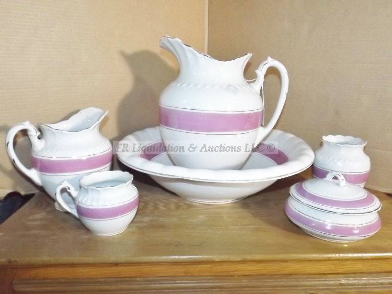 lot 432 image: The Colonial Co. vanity wash set