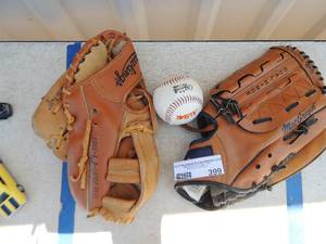 lot 399 image: Rawlings Baseball glove &  McGregor BG1100  Baseball glove