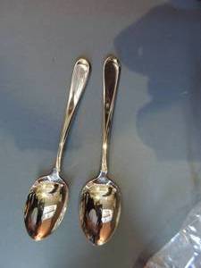 lot 327 image: Serving Spoons x 2  CANADA