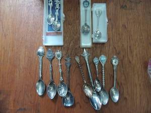 lot 331 image: COLLECTOR spoons