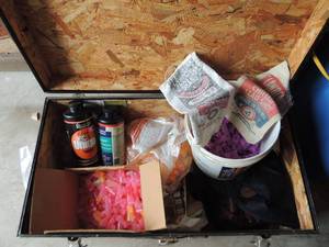 lot 334 image: Trunk with contents wads, bags and powder