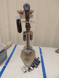 lot 343 image: Texas Loadmaster SHOTGUN SHELL RELOADER  WPARTS AS SEEN