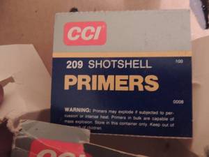 lot 433 image: CCI 209 shot shell primer 100 per qty 5  TRAYS