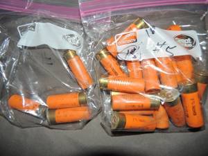 lot 416 image: WOLF 12 GA SHOTGUN SHELLS  2 34 5 SHOT   QTY 15  &   3 SHOT  QTY 4