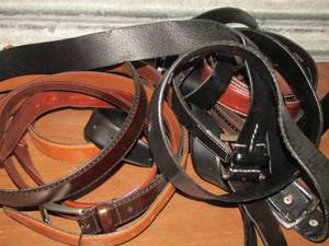 lot 43 image: Lot of various belts, sizes state medium and large