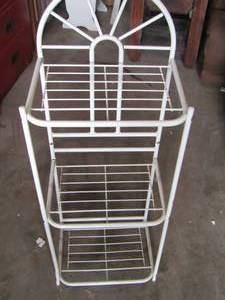 lot 76 image: 3 tier white bathroom shelf 381411