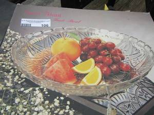 lot 106 image: sweet heart fruit bowl in original package