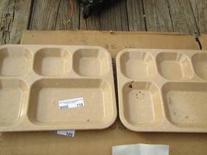 lot 110 image: classic school lunch trays qty 2