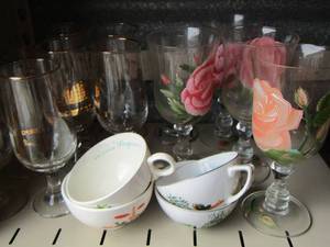 lot 184 image: wine glasses - 4 cactus coffee cups