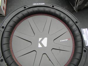 lot 208 image: kicker compr r speaker