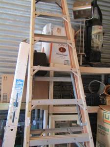 lot 229 image: 10 ft. husky foldable ladder