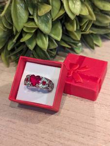 lot 57 image: NEW - 3ct Heart Cut Red Ruby Simulated Diamond Art Deco Ring (Size 7)