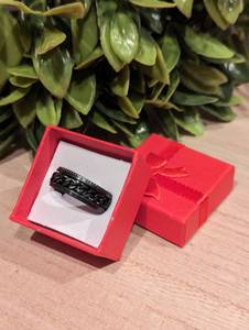 lot 59 image: NEW - Just Promise Pure Black Mens Rotatable Spinner Stainless Steel Ring (Size 10)