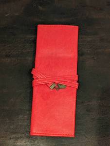 lot 65 image: NEW - Twilight Saga Wenqing Scholarly Cylinder Scroll Leather Case - Scarlet Sage (Set 1)