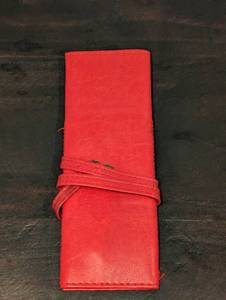 lot 69 image: NEW - Twilight Saga Wenqing Scholarly Cylinder Scroll Leather Case - Scarlet Sage (Set 2)