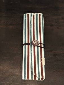 lot 70 image: NEW - Nautical Art Supply Makeup Bag - BrownTeal