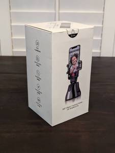 lot 76 image: NEW - 360° Object Tracking Holder
