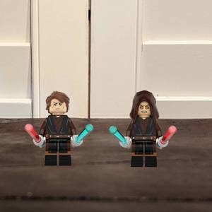 lot 19 image: Lego Star Wars Anakin Skywalker Sith Face Minifigure Palpatines - NEW
