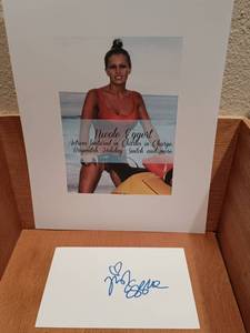 lot 207 image: Nicole Eggert Autographed Index Card with Commemorative Photo
