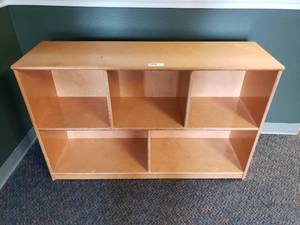 lot 502 image: Wooden 5 Compartment Classroom Storage Cabinet