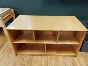 lot 31 image: Wooden Double-Sided 10 Compartment Classroom Storage Cabinet