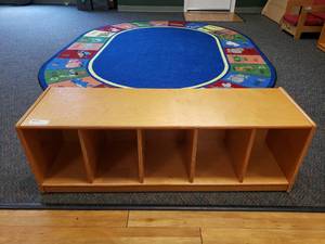 lot 39 image: Wooden 5 Compartment Classroom Storage Cabinet